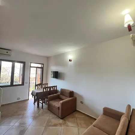 Kamberi & 2 Apartamento Velipojë