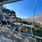 Kamberi & 2 *