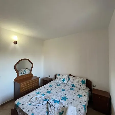 Kamberi & 2 Apartment