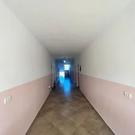 Kamberi & 2 Apartment