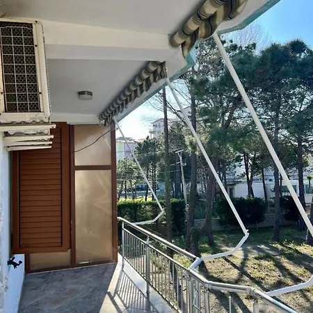 Kamberi & 2 Apartment *