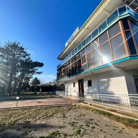 Kamberi & 2 Apartment