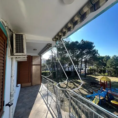 Kamberi & 2 Apartment *