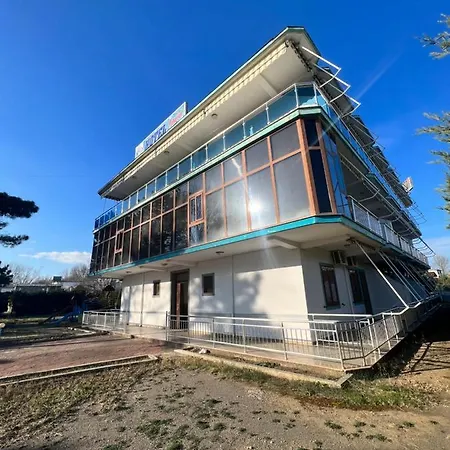 Kamberi & 2 Apartment Velipoje