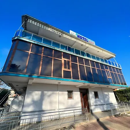 Apartament Kamberi & 2 *